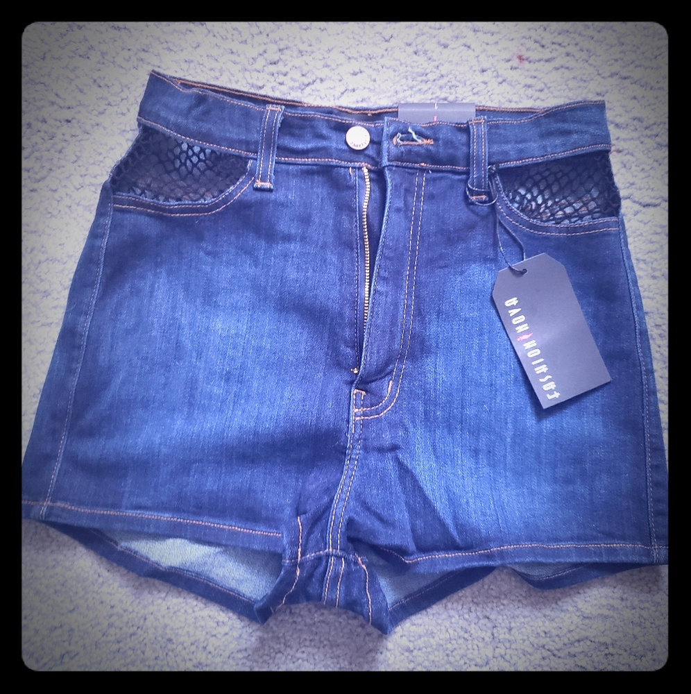 FashionNova High waisted shorts